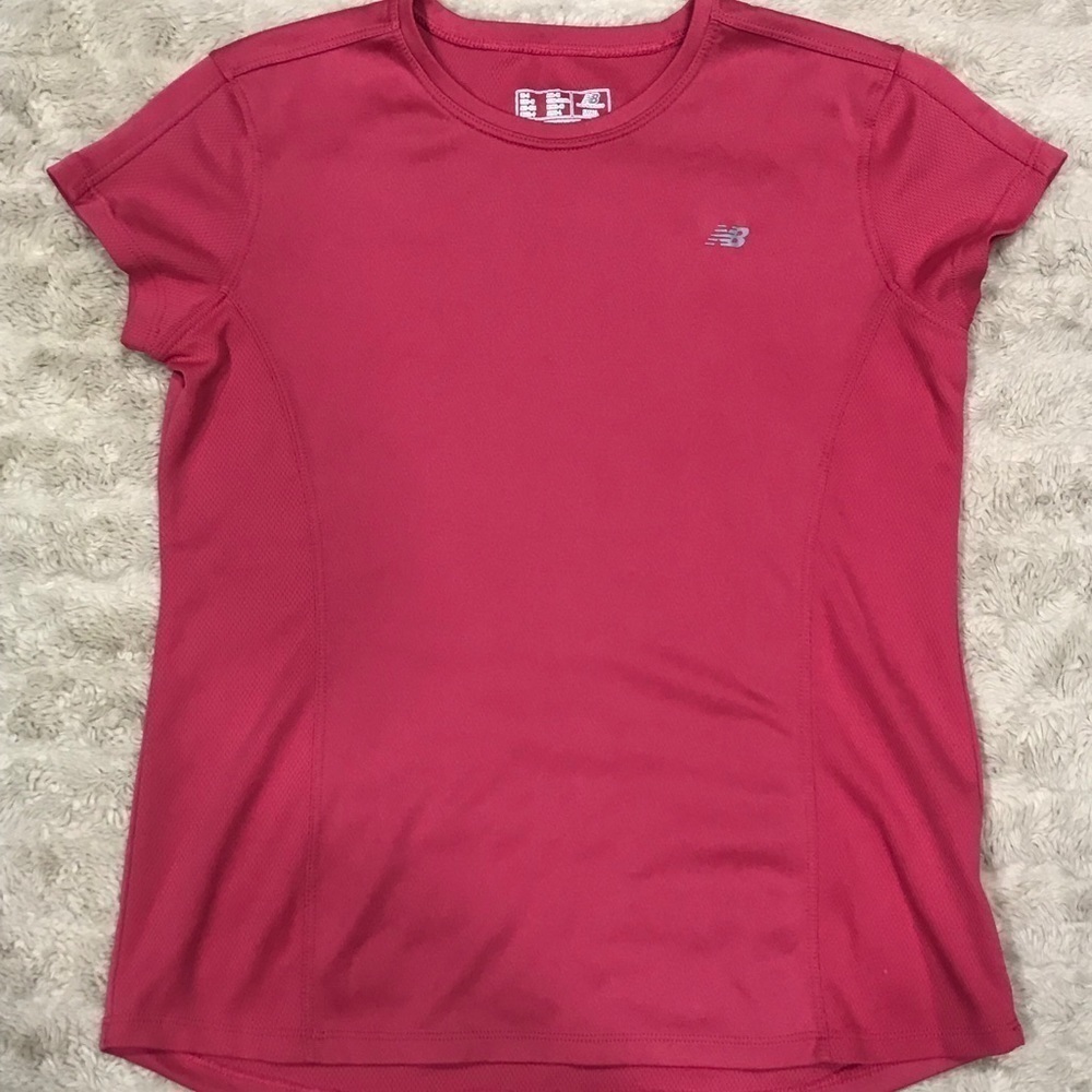 New Balance Lightning Dry top Size Small